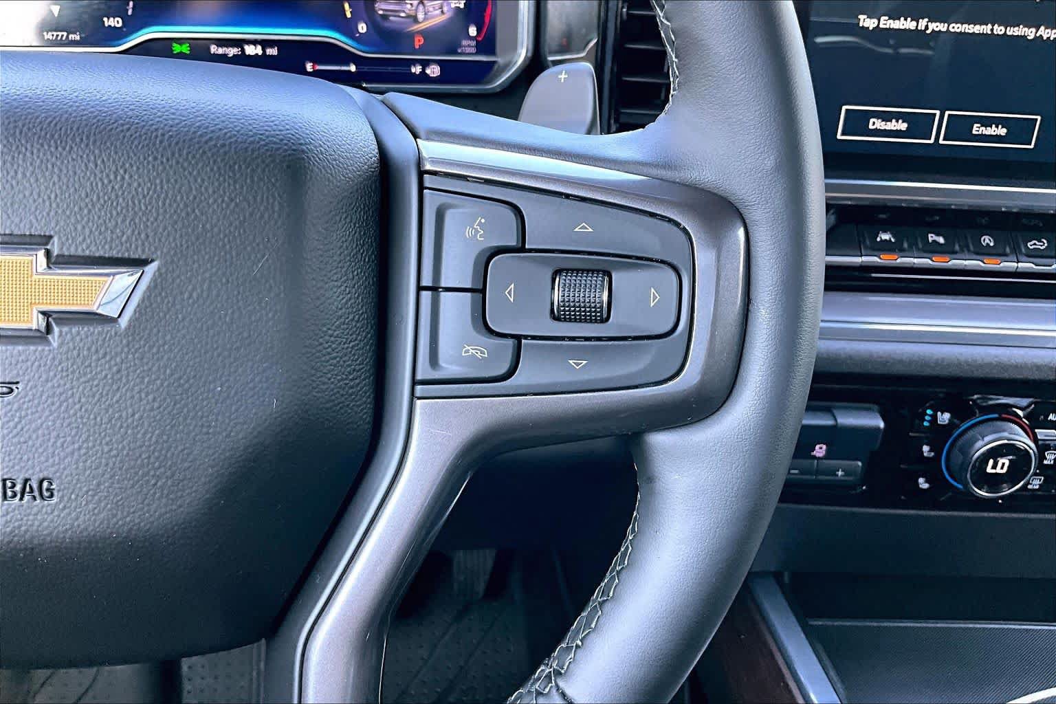 Used 2024 Chevrolet Silverado 1500 High Country w/ High Country Premium Package AWD/4WD image 23