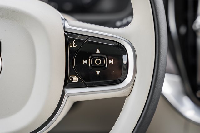New 2026 Volvo XC90 B6 Ultra image 24