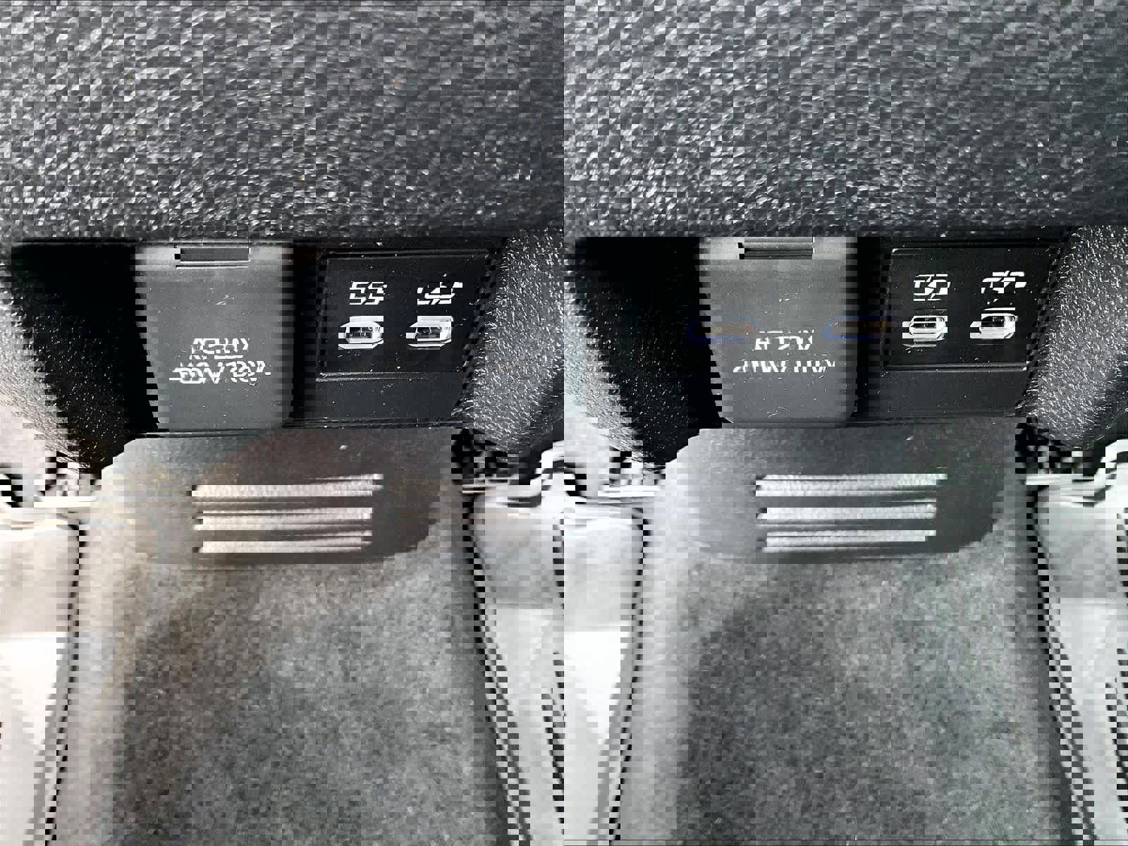 Used 2024 Toyota Tacoma TRD Sport w/ TRD Sport Upgrade Package image 27