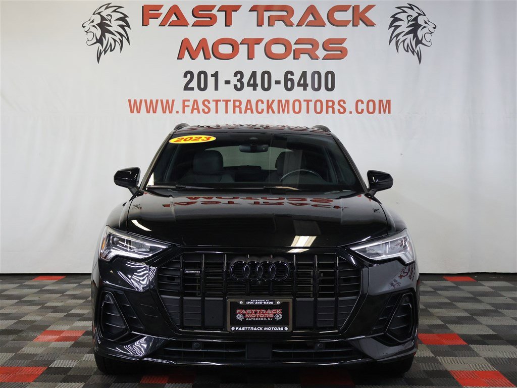 Used 2023 Audi Q3 2.0T Premium Plus w/ Premium Plus Package image 2