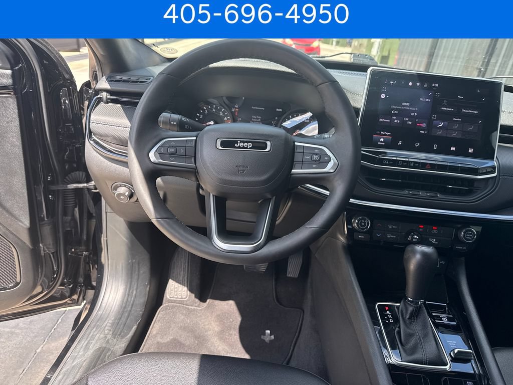 Used 2026 Jeep Compass Latitude AWD/4WD image 15