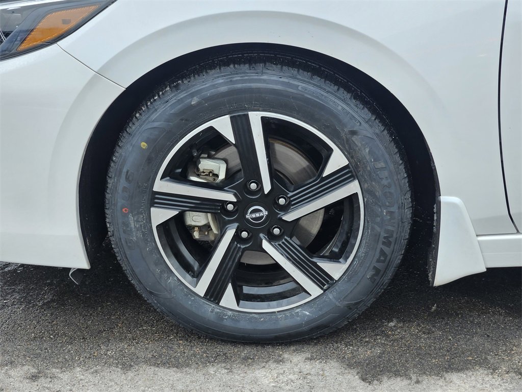 Used 2024 Nissan Sentra SV image 9