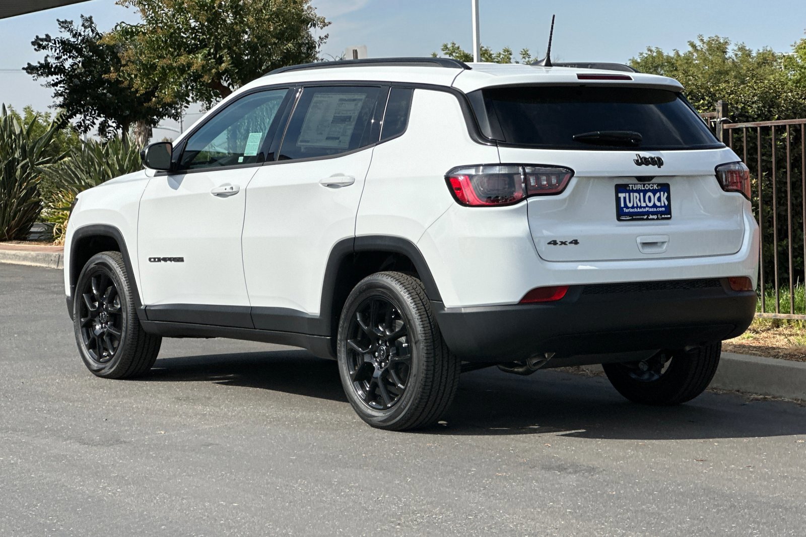 New 2025 Jeep Compass Latitude w/ Altitude Special Edition image 6