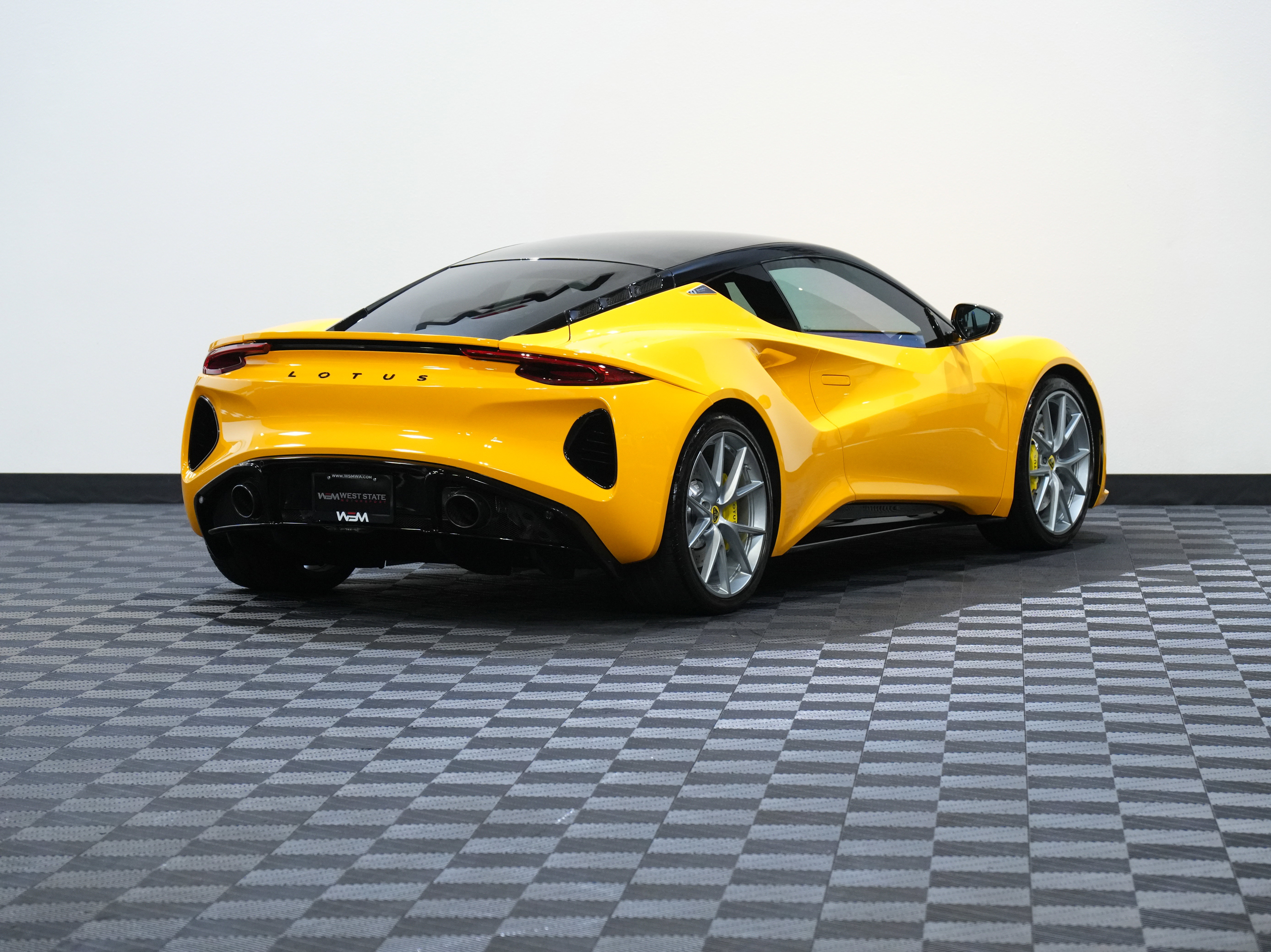 Used 2024 Lotus Emira First Edition image 6