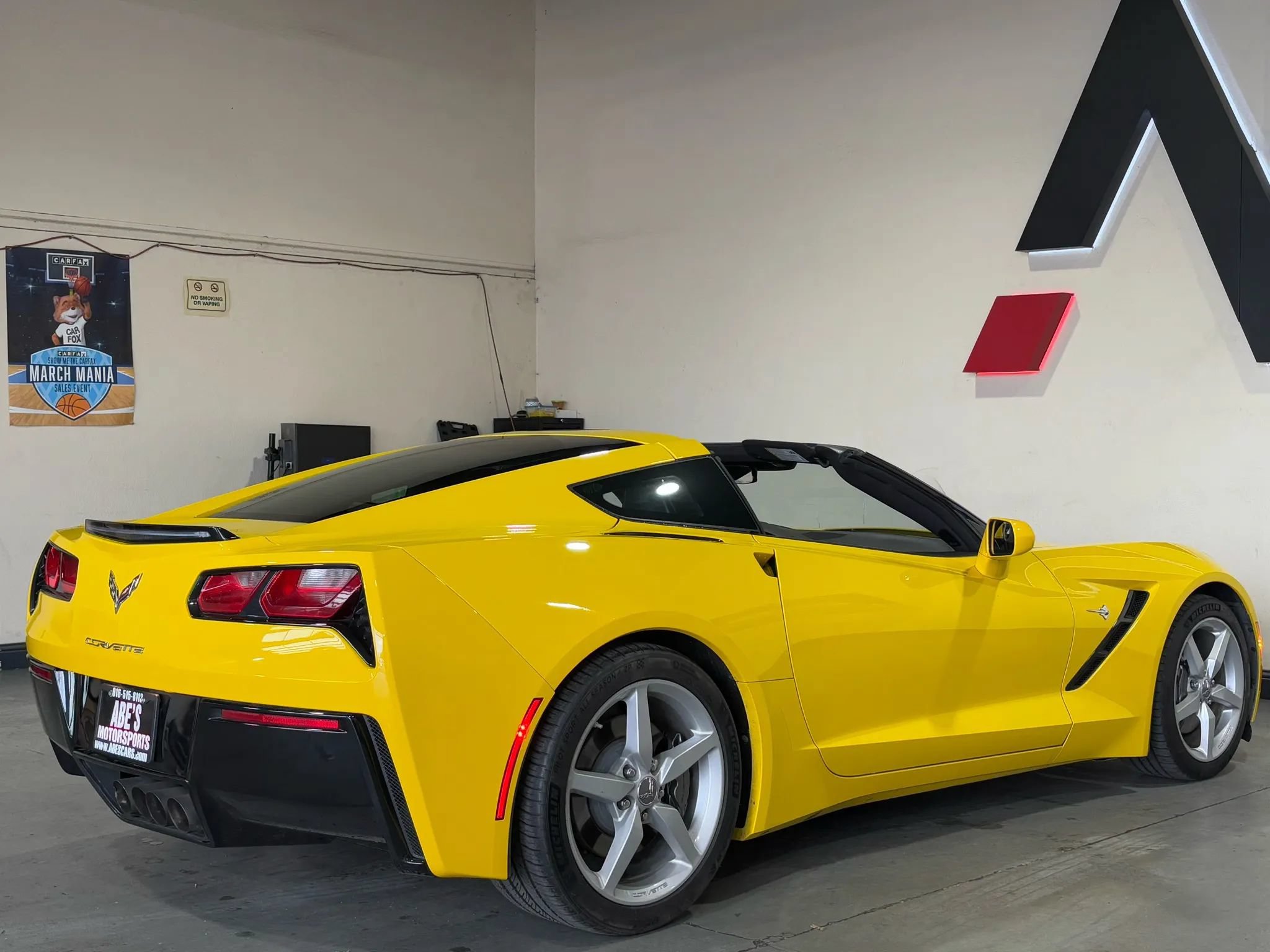 Used 2014 Chevrolet Corvette Stingray Coupe w/ 2LT Preferred Equipment Group RWD image 7