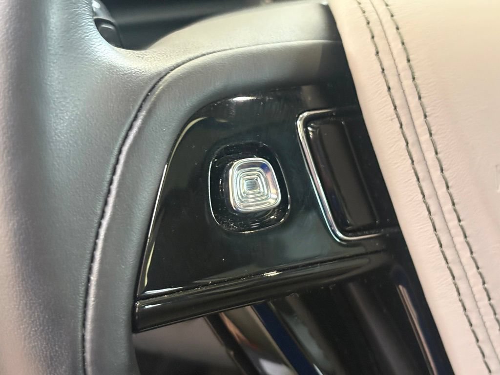 Used 2025 Lincoln Aviator AWD w/ Equipment Group 101A image 21