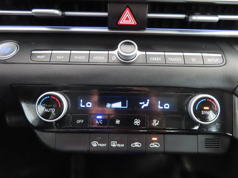 Used 2024 Hyundai Elantra SEL FWD image 26