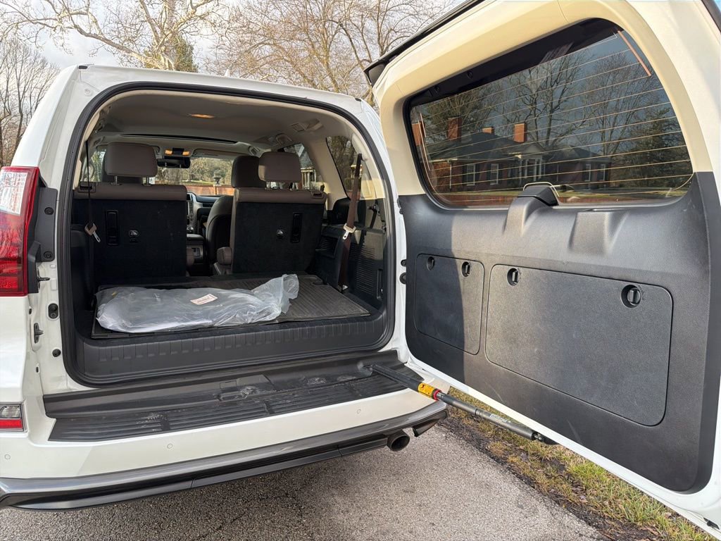 Used 2021 Lexus GX 460 Premium image 30