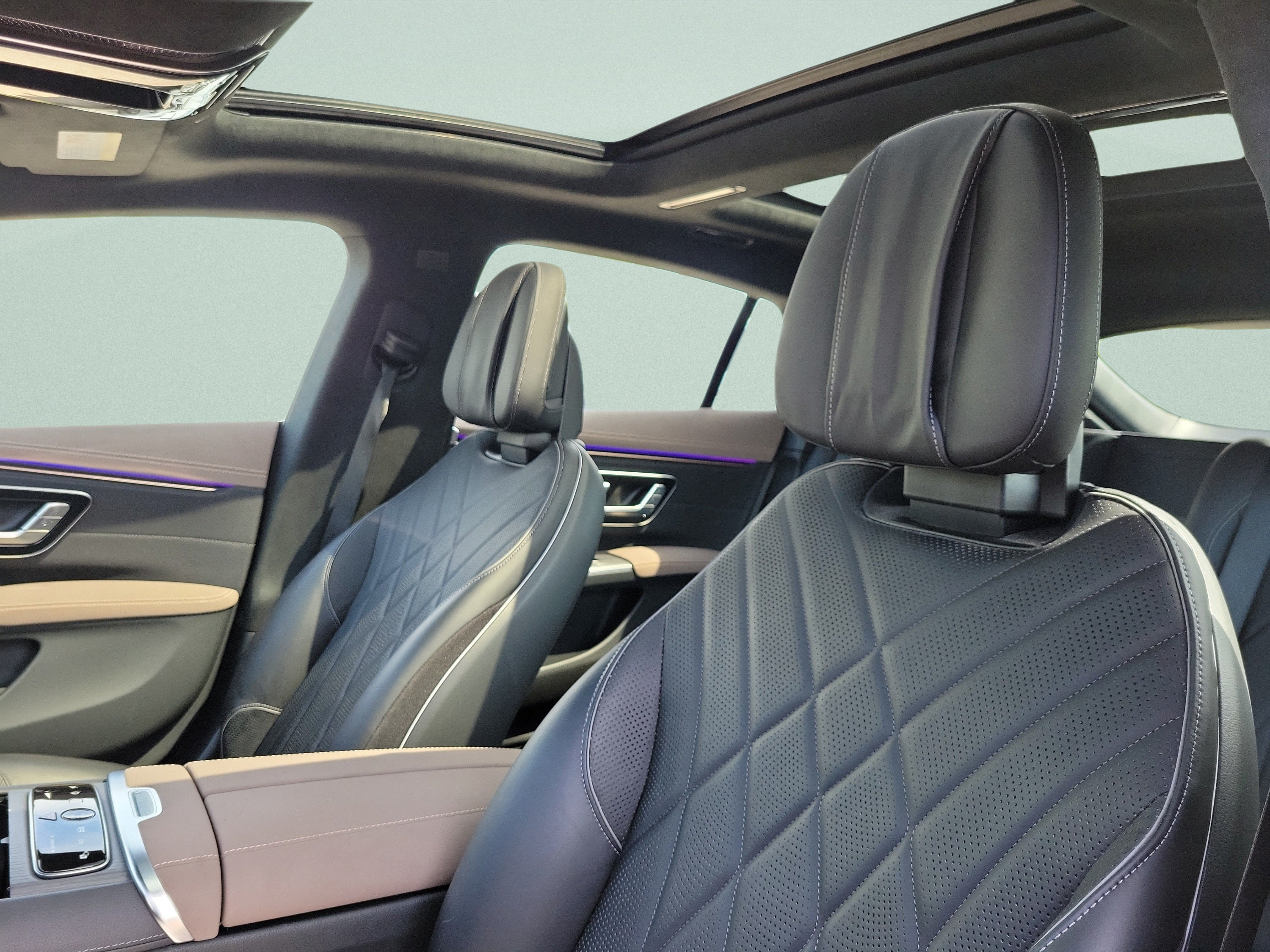 Certified 2024 Mercedes-Benz EQS 580 4MATIC Sedan image 16