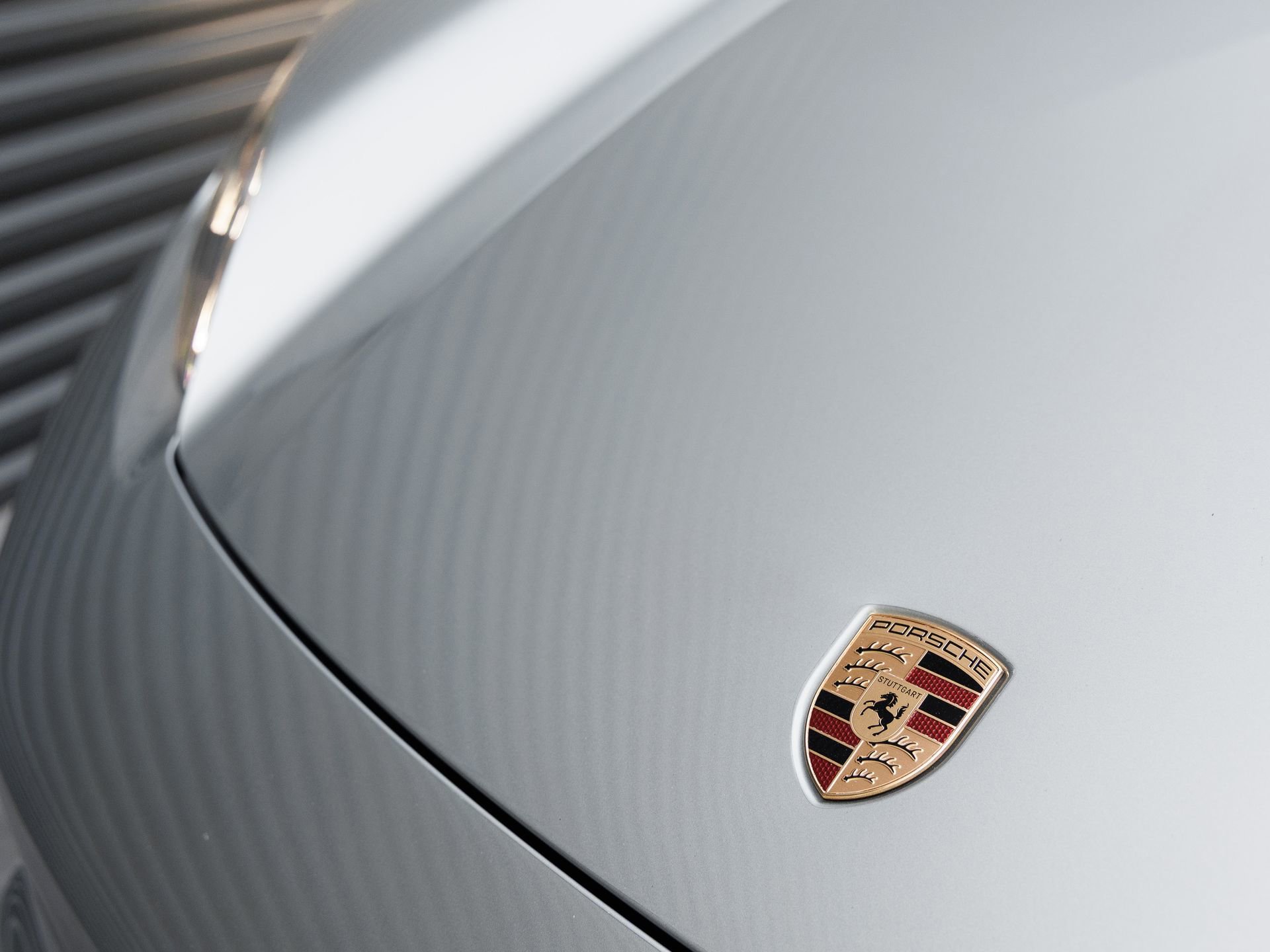 Certified 2025 Porsche Macan 4S Electric AWD/4WD image 39