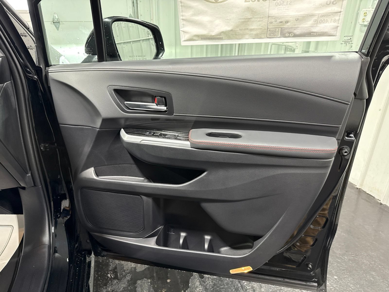 New 2026 Toyota Sienna XSE FWD image 12