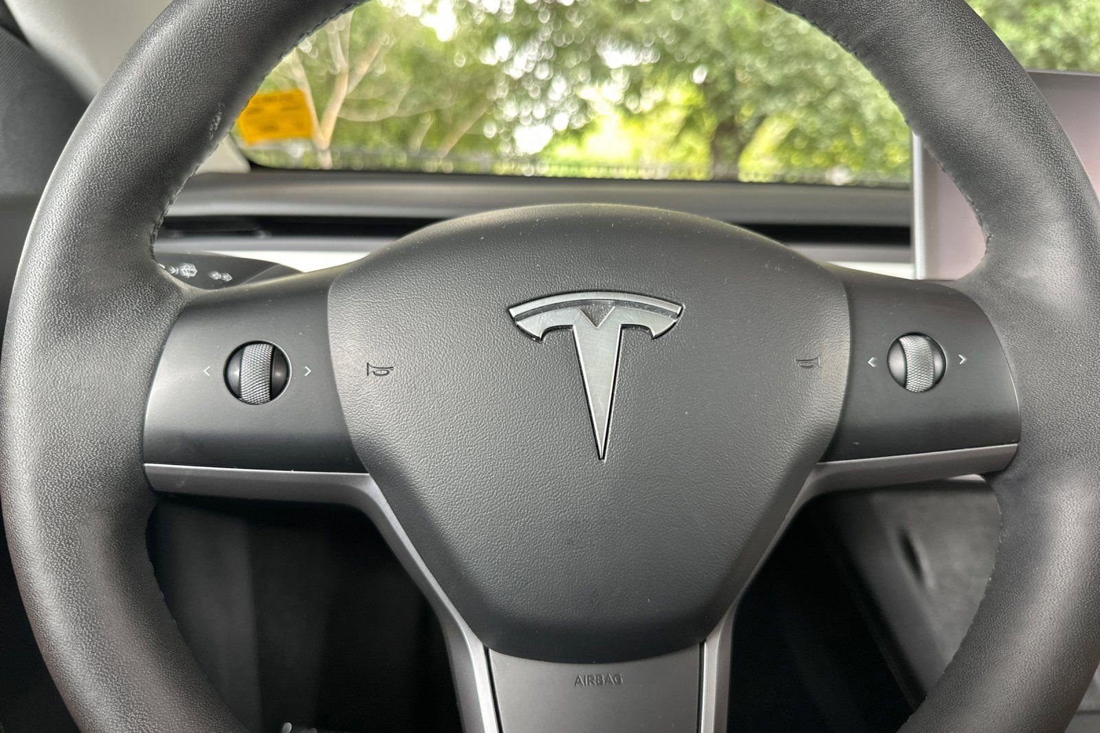 Used 2022 Tesla Model Y Performance image 25
