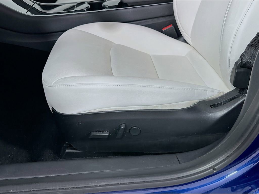 Used 2020 Tesla Model 3 Performance image 20