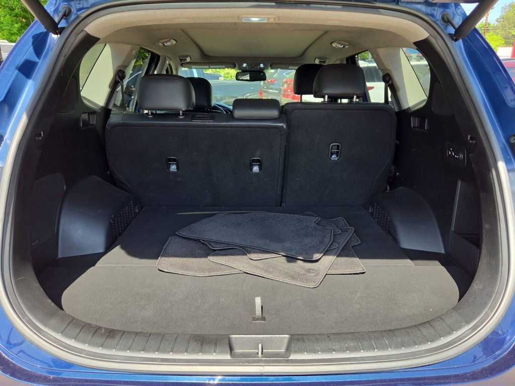 Used 2019 Hyundai Santa Fe FWD image 17