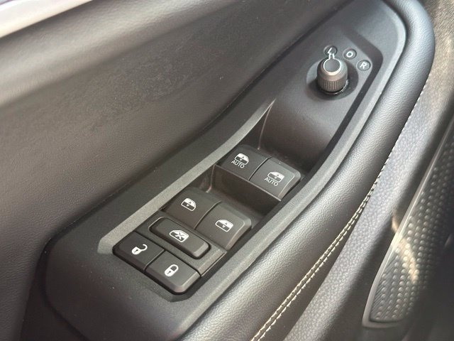 Used 2022 Jeep Grand Cherokee L Limited AWD/4WD image 25