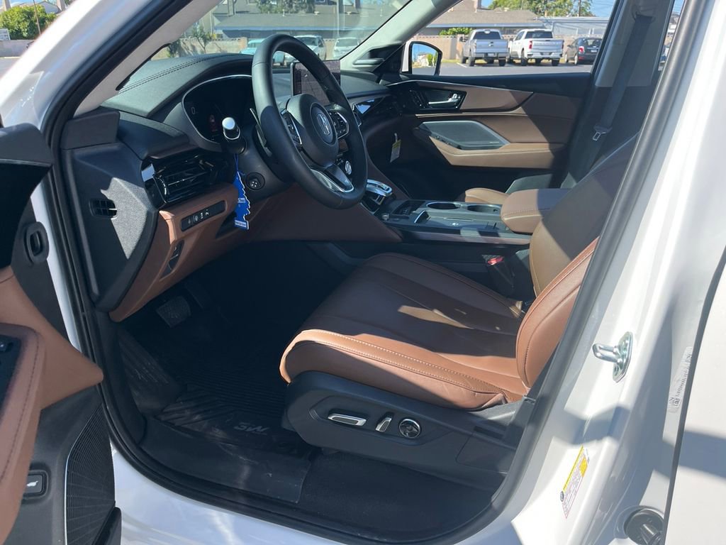Used 2025 Acura MDX FWD w/ Technology Package image 7