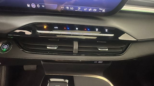 Used 2025 Buick Enclave Avenir w/ Trailering Package, 5000 lbs. FWD image 24