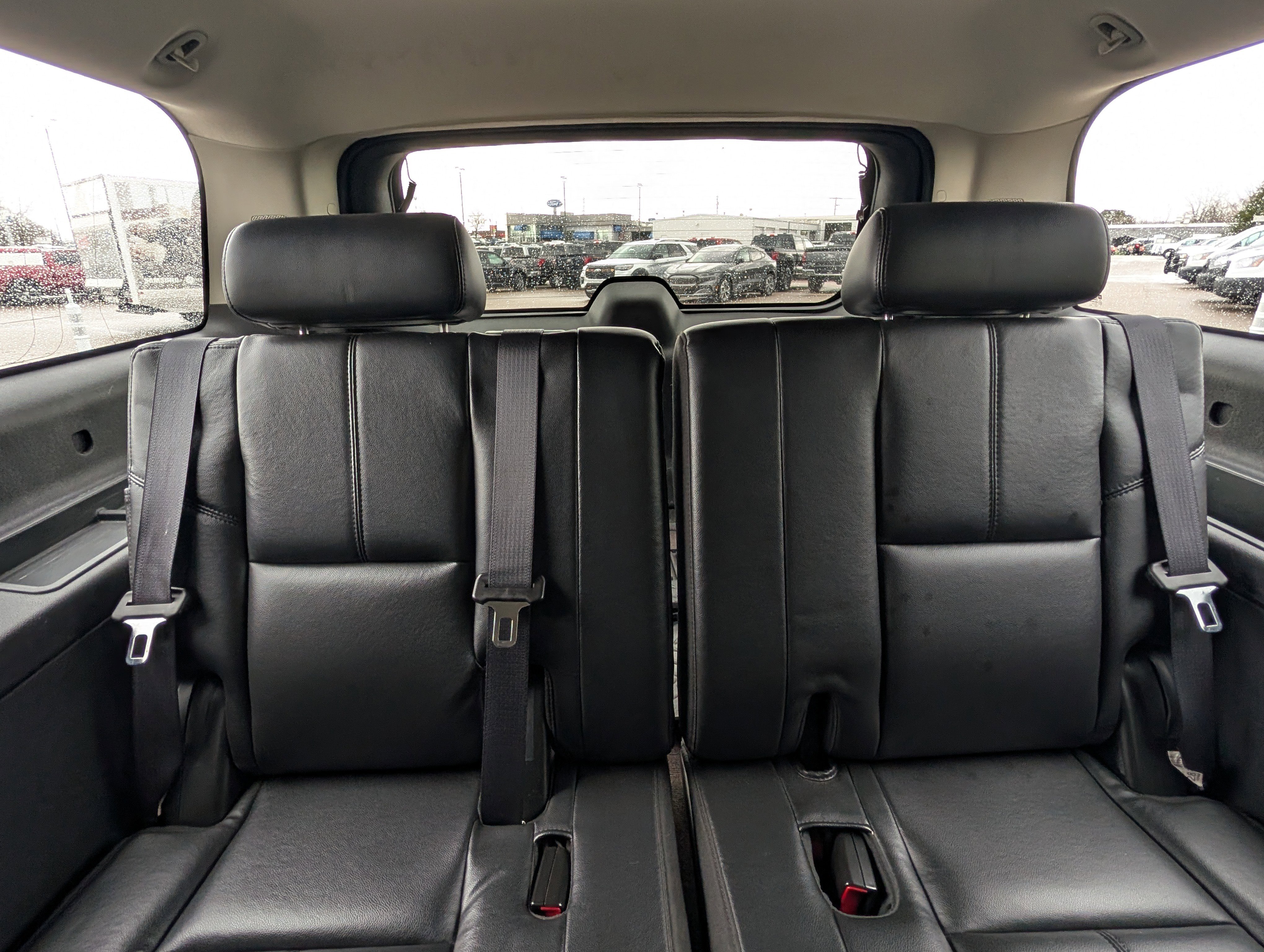 Used 2011 Chevrolet Suburban LT image 23