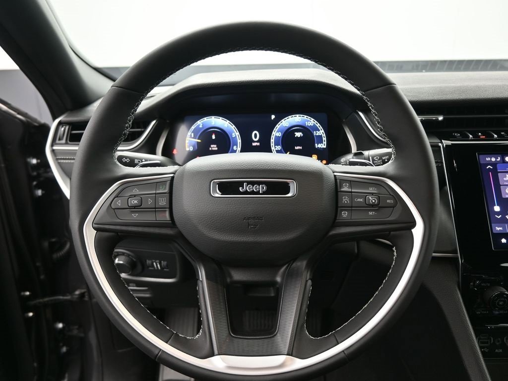 New 2025 Jeep Grand Cherokee L Laredo w/ Luxury Tech Group I image 23