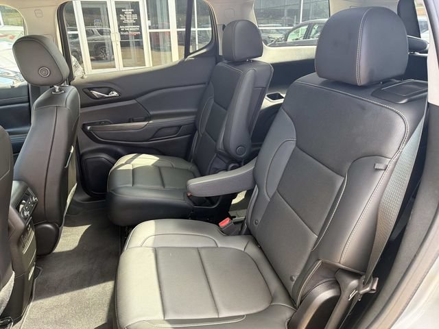 Used 2023 GMC Acadia SLT w/ Preferred Package FWD image 15