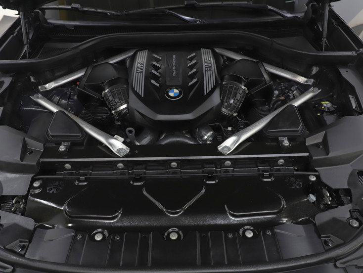 Used 2022 BMW X5 M50i image 36