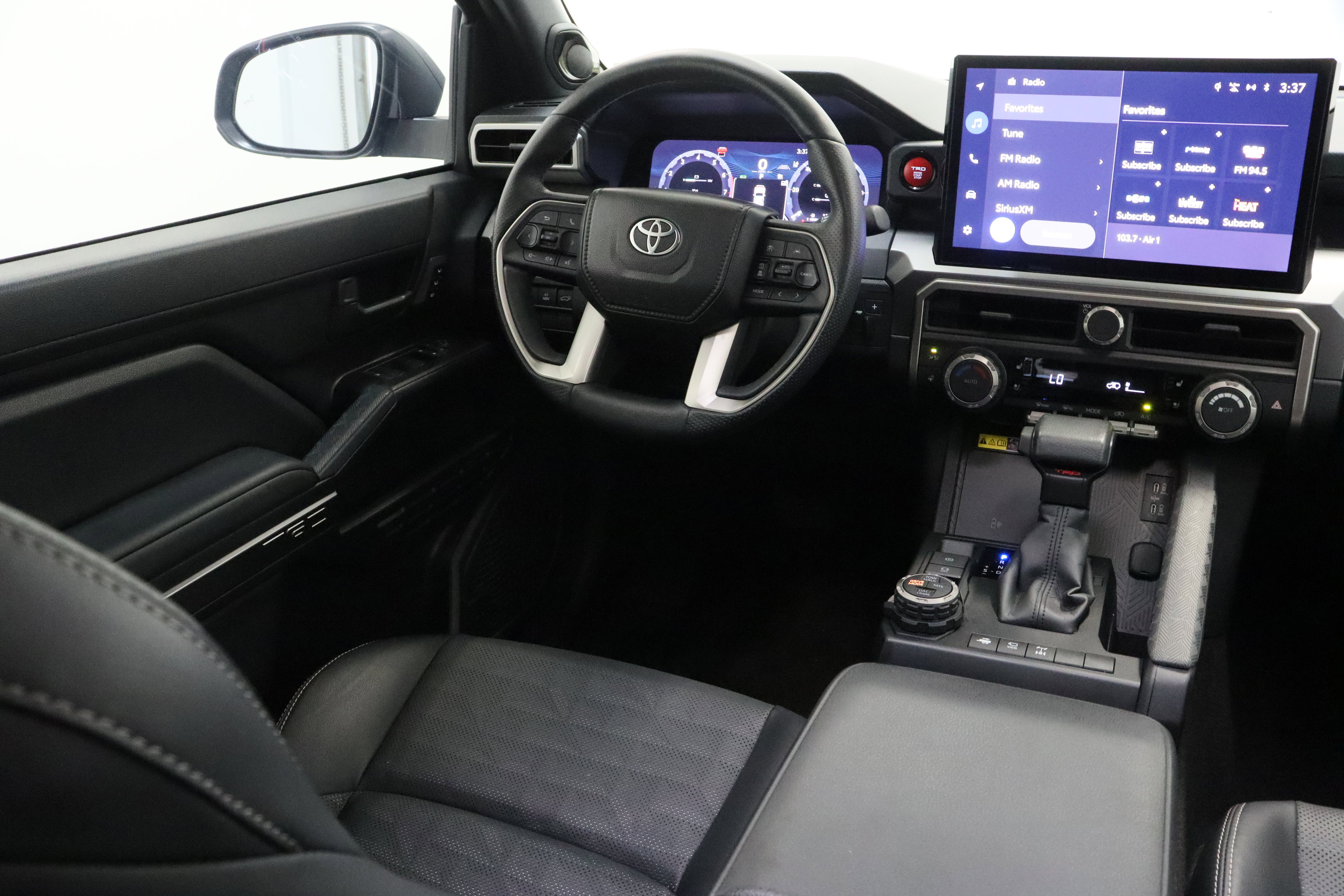 Certified 2025 Toyota 4Runner TRD Off-Road Premium w/ Tow Technology Package image 35