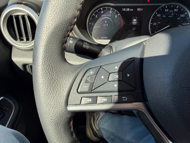 Used 2021 Nissan Versa SR w/ Convenience Package image 19