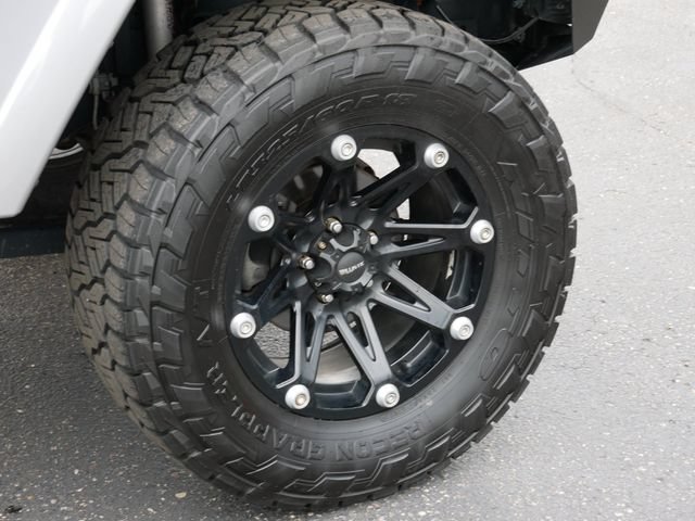 Used 2013 Jeep Wrangler Unlimited Sahara w/ Dual Top Group AWD/4WD image 12