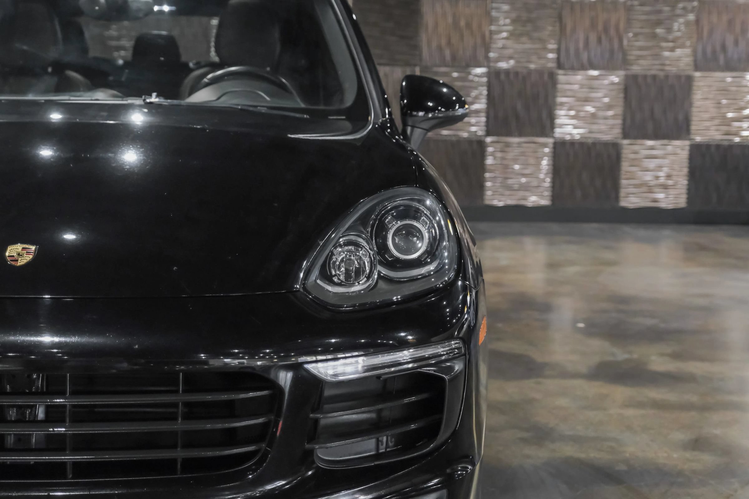 Used 2018 Porsche Cayenne AWD/4WD image 44