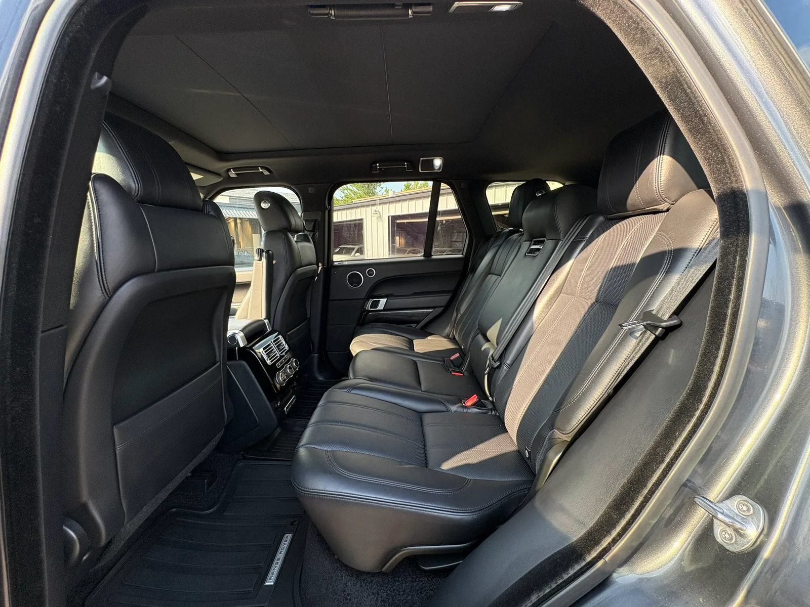 Used 2016 Land Rover Range Rover HSE AWD/4WD image 19