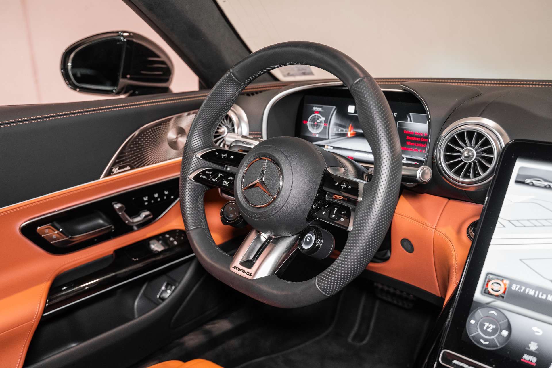 Used 2025 Mercedes-Benz AMG GT 63 image 27