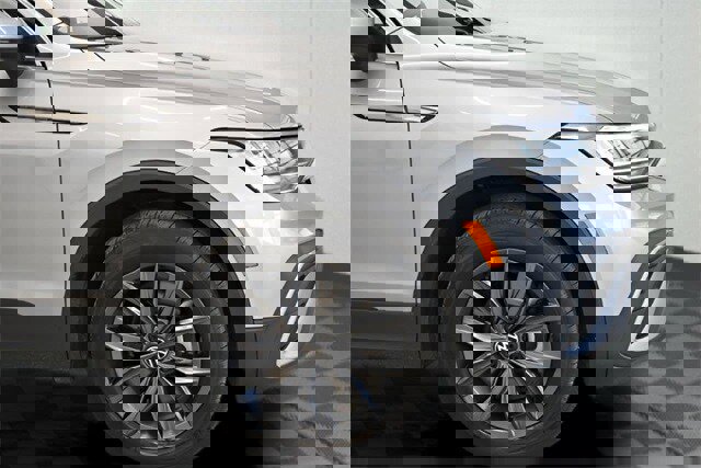 Used 2022 Volkswagen Tiguan SE image 30