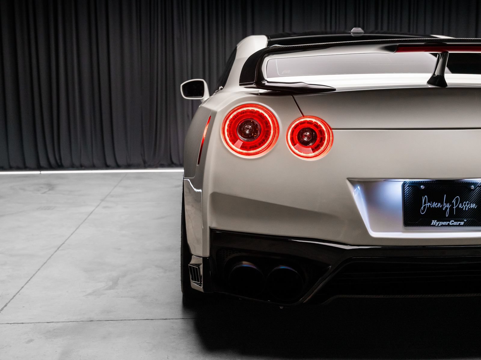 Used 2015 Nissan GT-R Premium AWD/4WD image 34