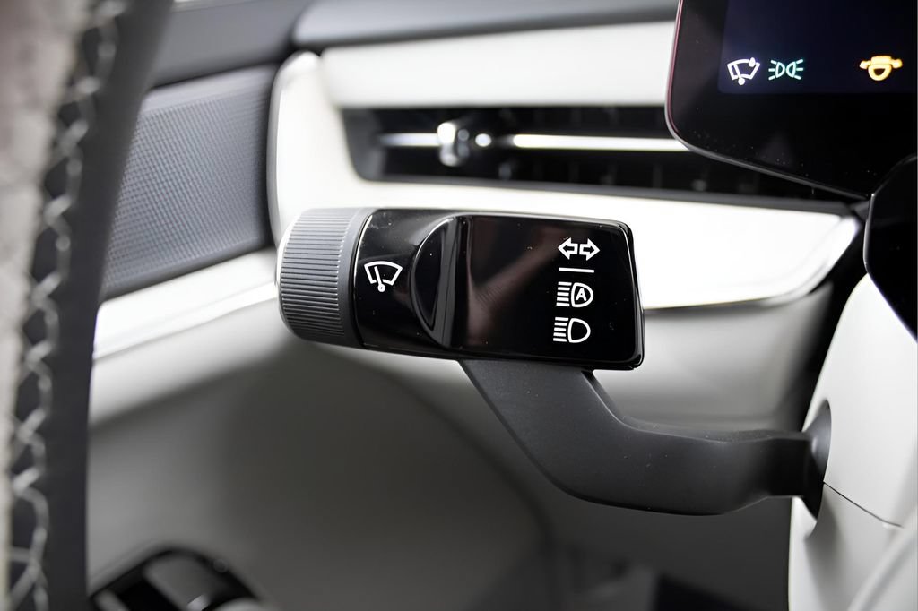 New 2025 Volvo EX90 Ultra AWD/4WD image 17