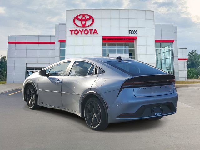 Used 2026 Toyota Prius LE image 3