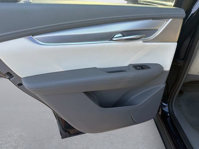 Used 2021 Cadillac XT5 Premium Luxury FWD image 13
