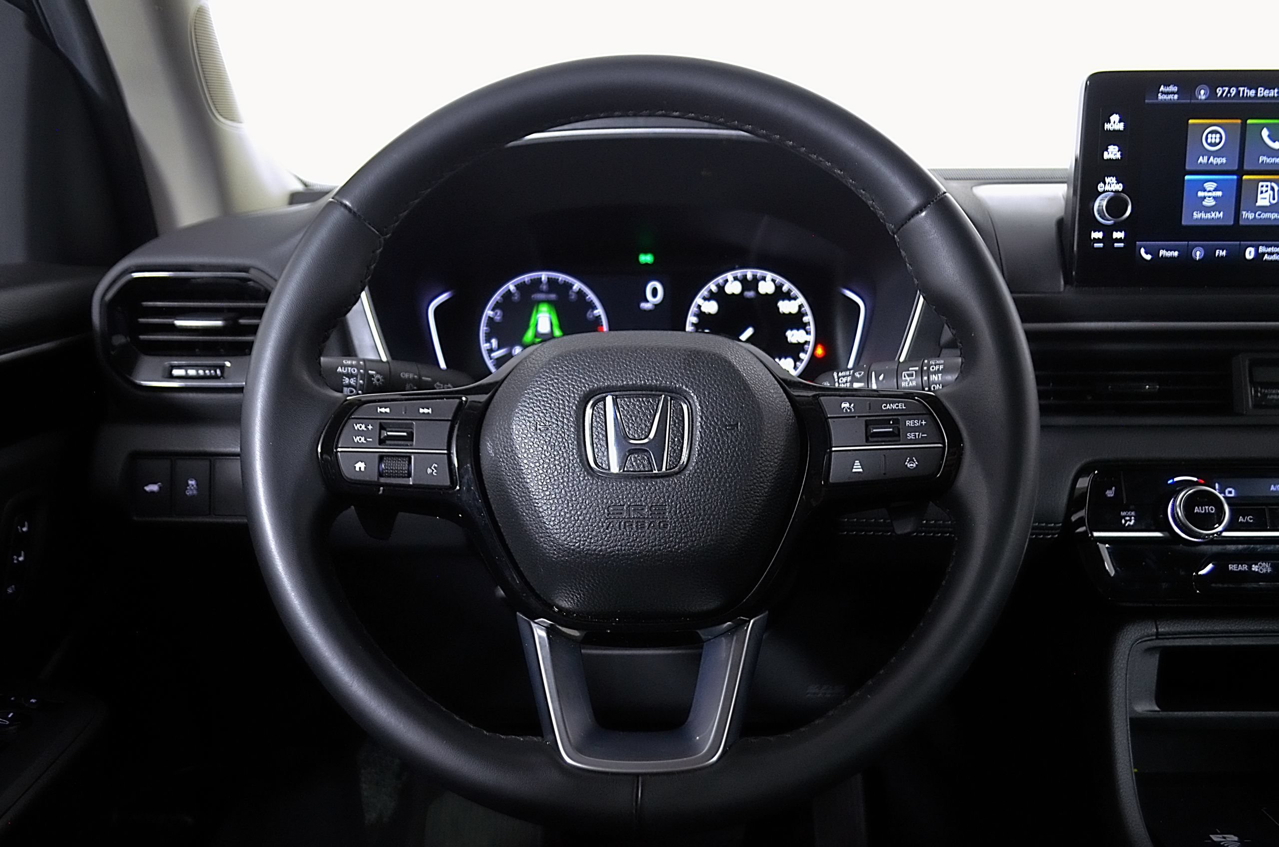 Used 2025 Honda Pilot EX-L image 28