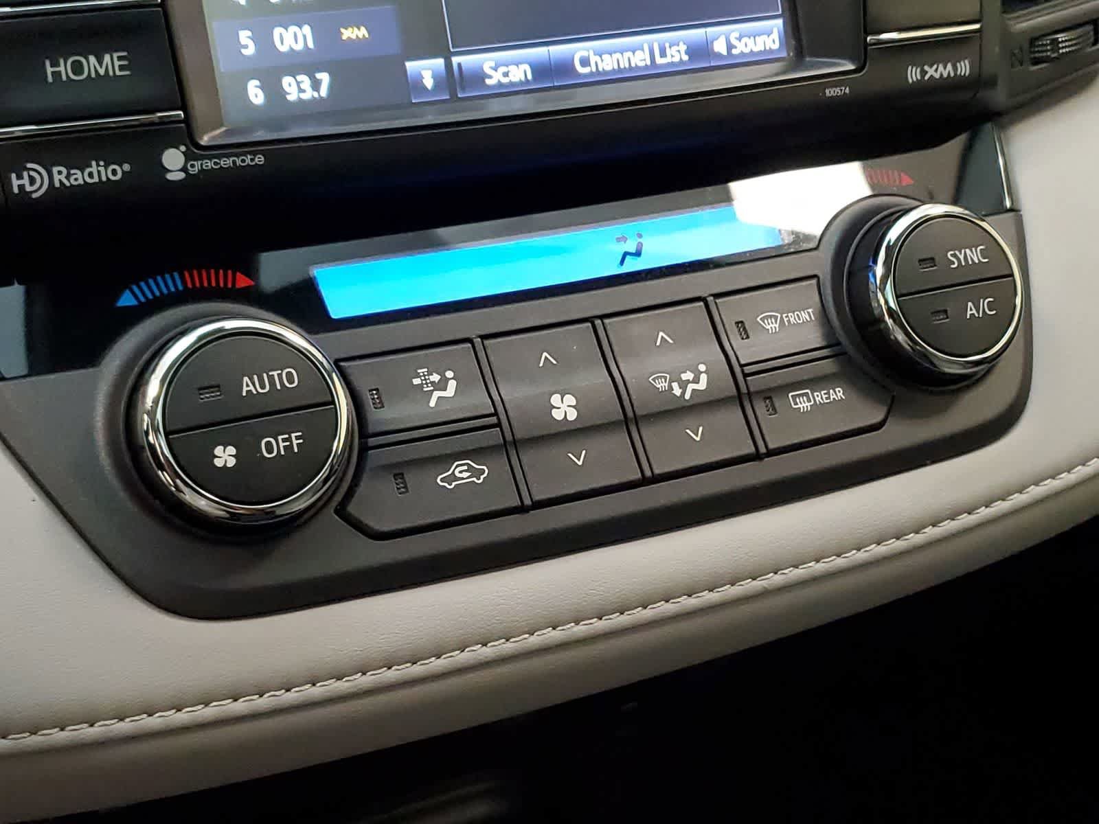 Used 2018 Toyota RAV4 XLE w/ Plus Extra Value Package AWD/4WD image 29