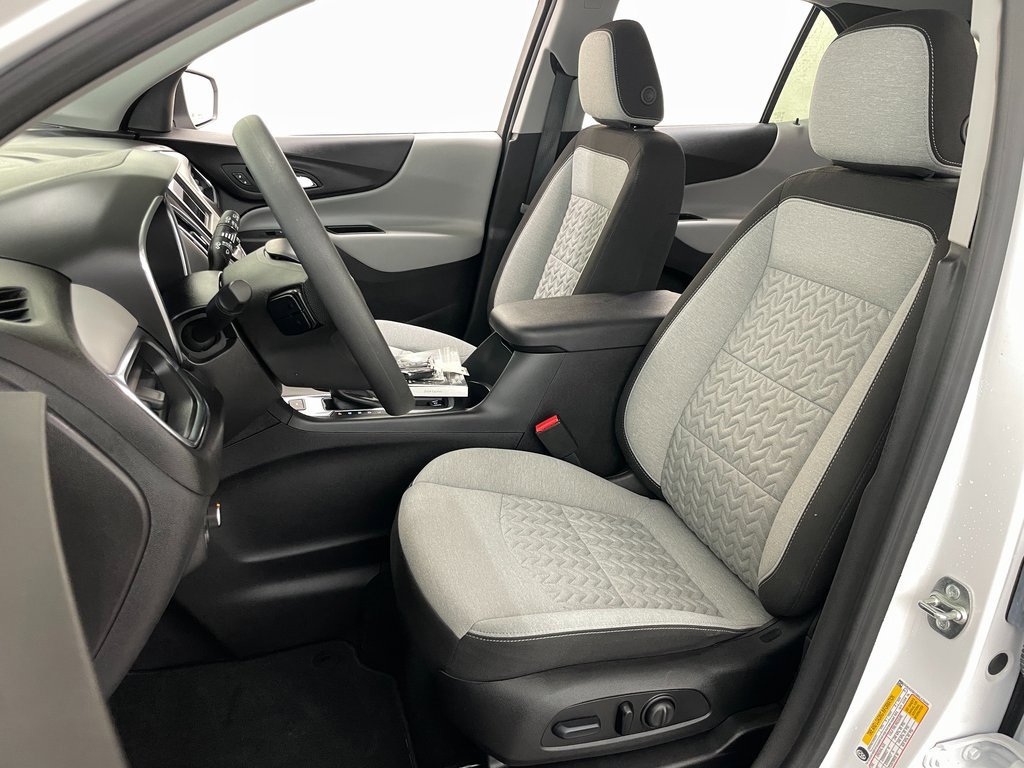 Certified 2024 Chevrolet Equinox LS w/ LS Convenience Package image 21