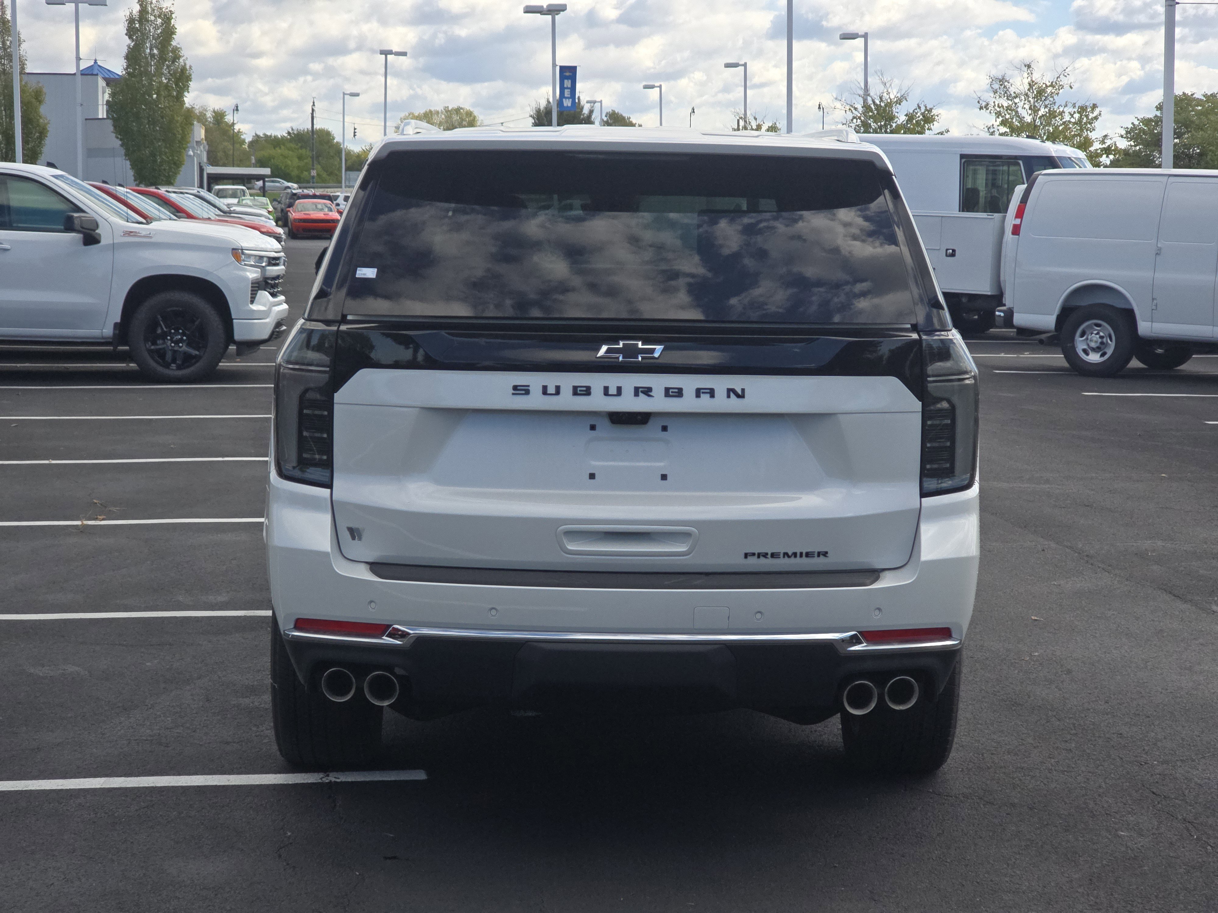 New 2025 Chevrolet Suburban Premier image 16