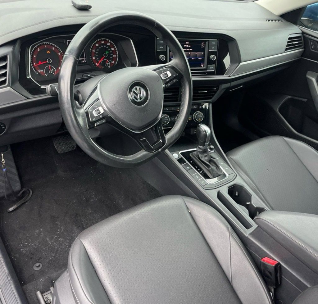 Used 2019 Volkswagen Jetta SE w/ Cold Weather Package FWD image 5