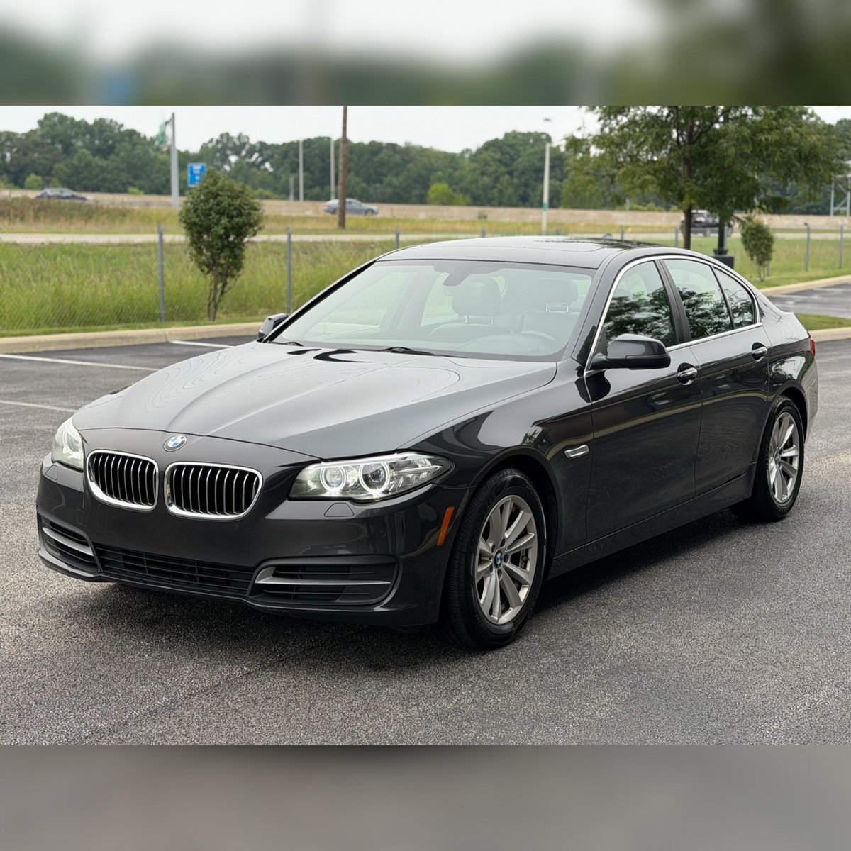 Used 2014 BMW 528i xDrive Sedan AWD/4WD image 4