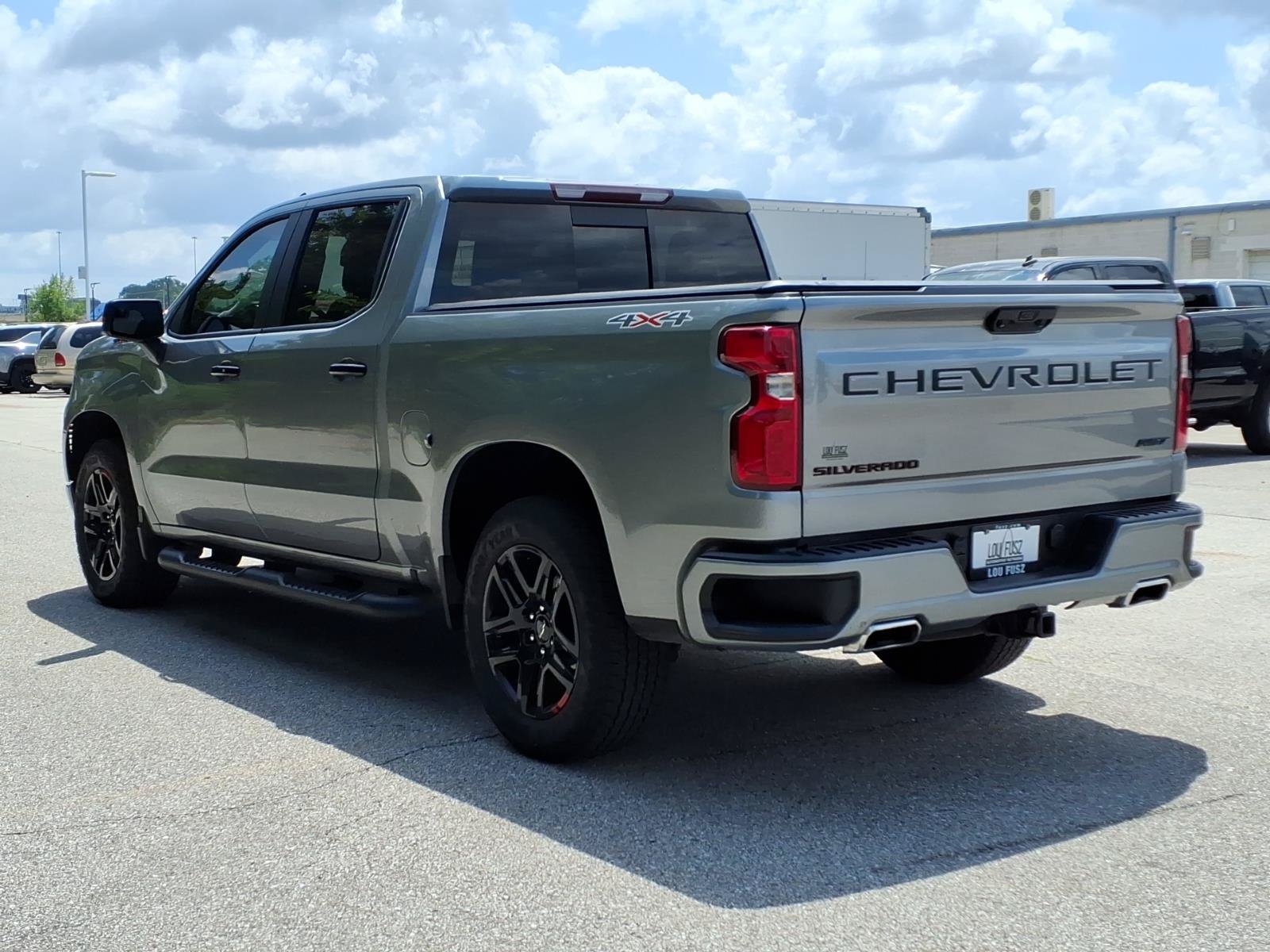 Used 2023 Chevrolet Silverado 1500 RST w/ Redline Edition AWD/4WD image 5