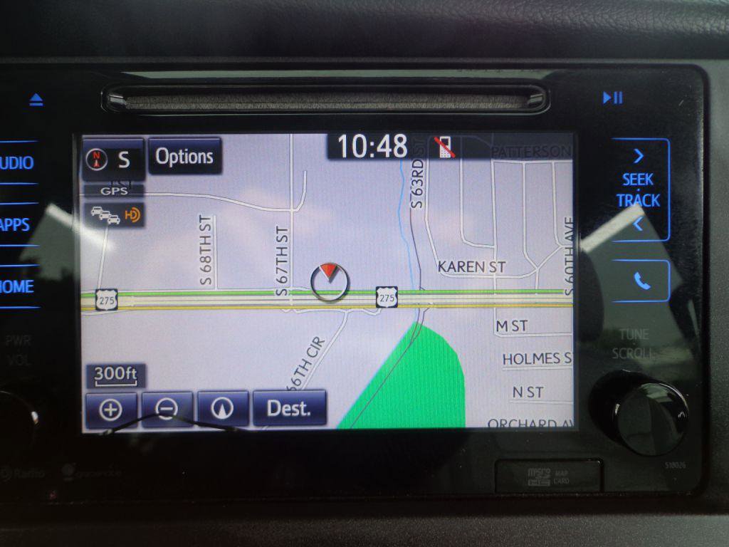 Used 2015 Toyota Sienna XLE w/ XLE Navigation Package FWD image 26