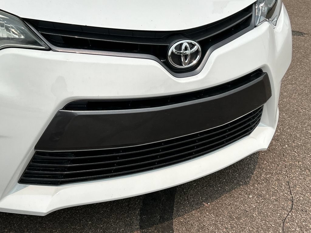 Used 2015 Toyota Corolla LE FWD image 19
