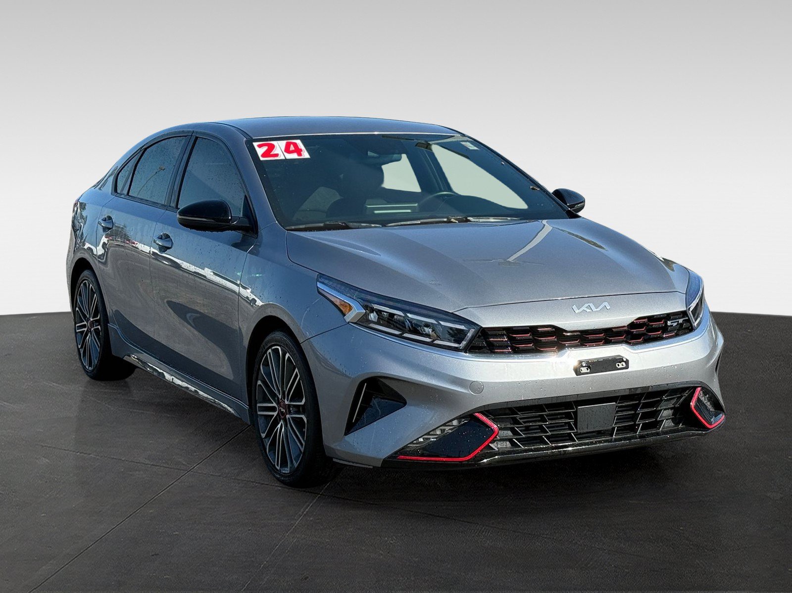 Used 2024 Kia Forte GT FWD image 3