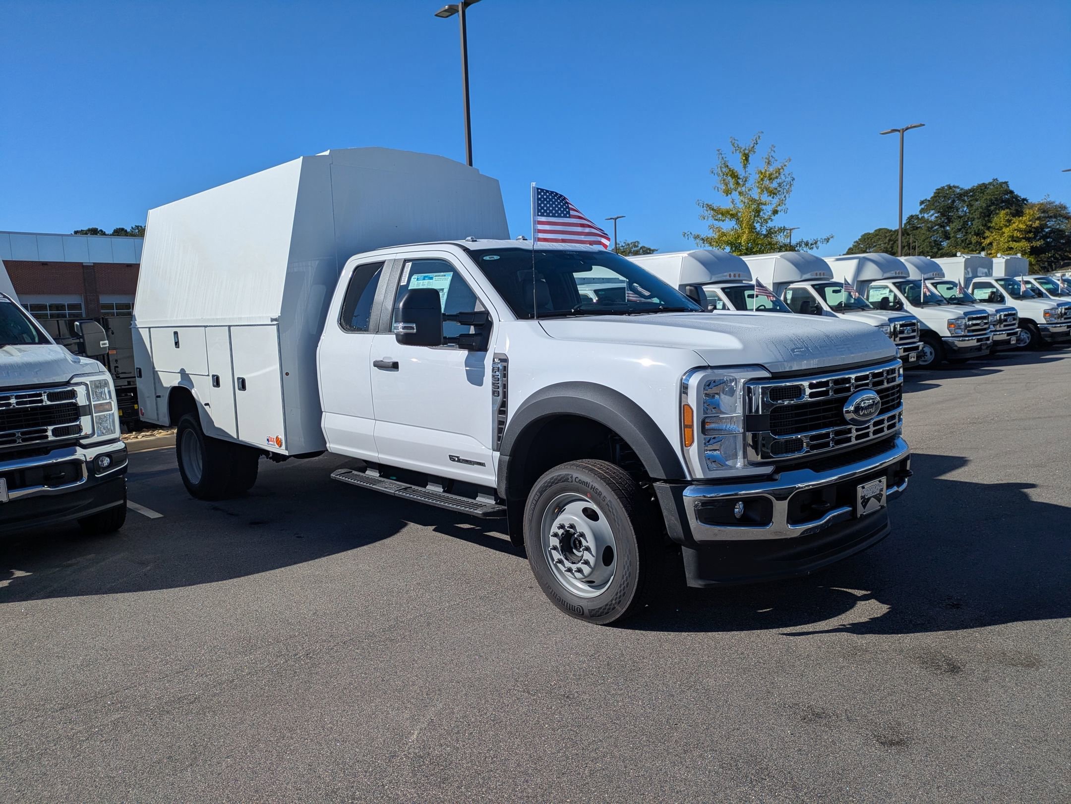 New 2026 Ford F550 4x4 Supercab Super Duty image 2