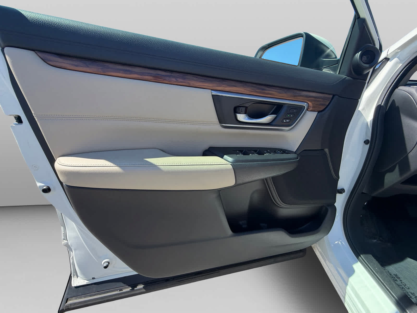 Used 2017 Honda CR-V Touring image 16