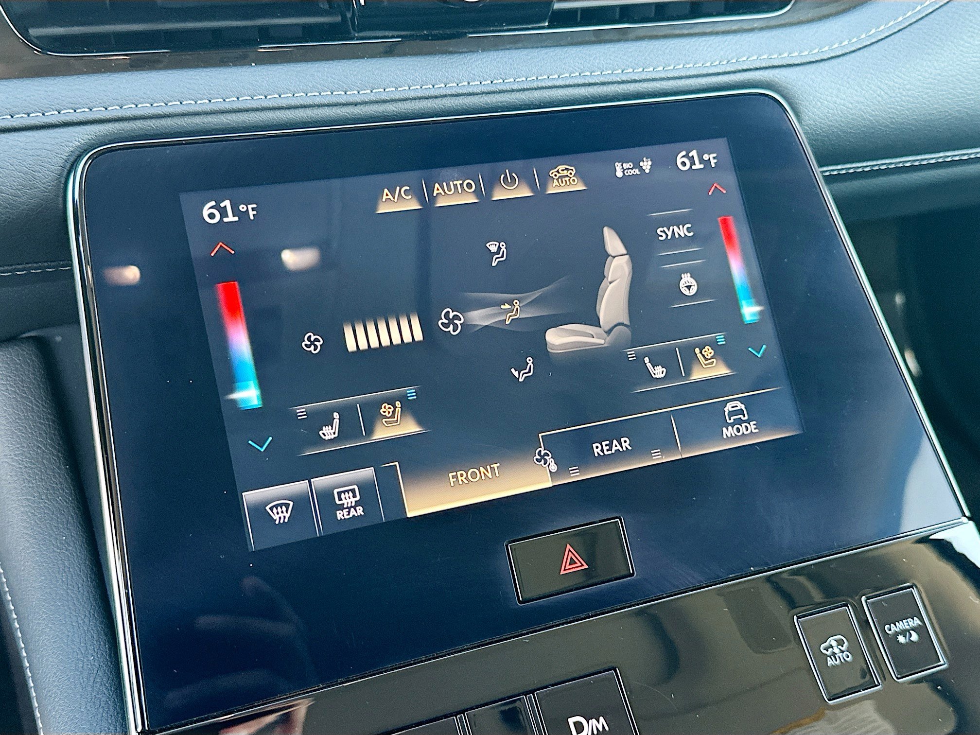 Used 2025 INFINITI QX80 Sensory image 15