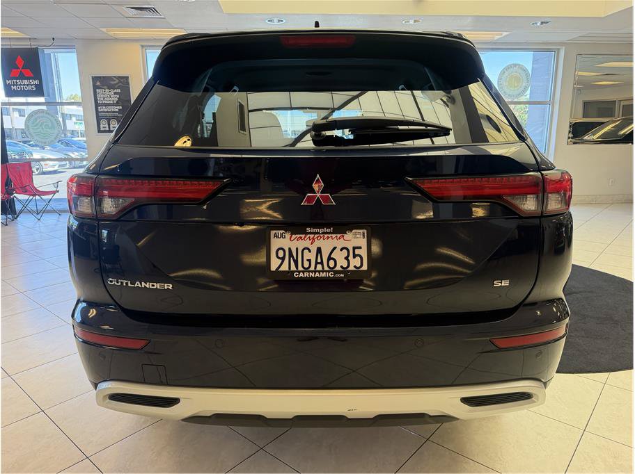 Used 2024 Mitsubishi Outlander FWD image 6
